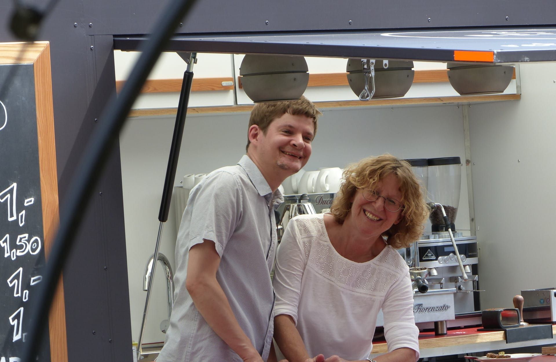 Matze und Silvia im KaffeeKaffee Truck