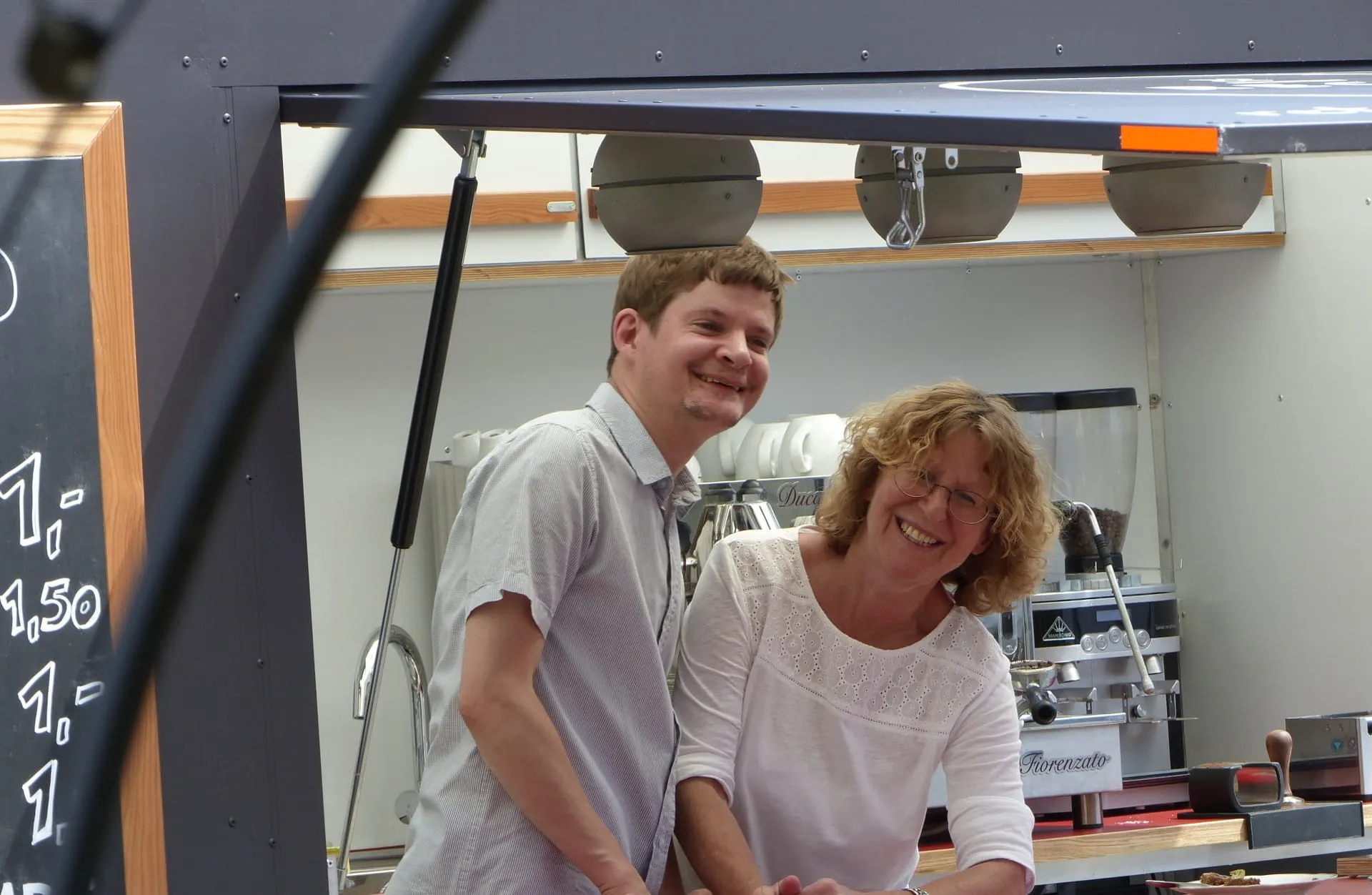 Matze und Silvia im KaffeeKaffee Truck